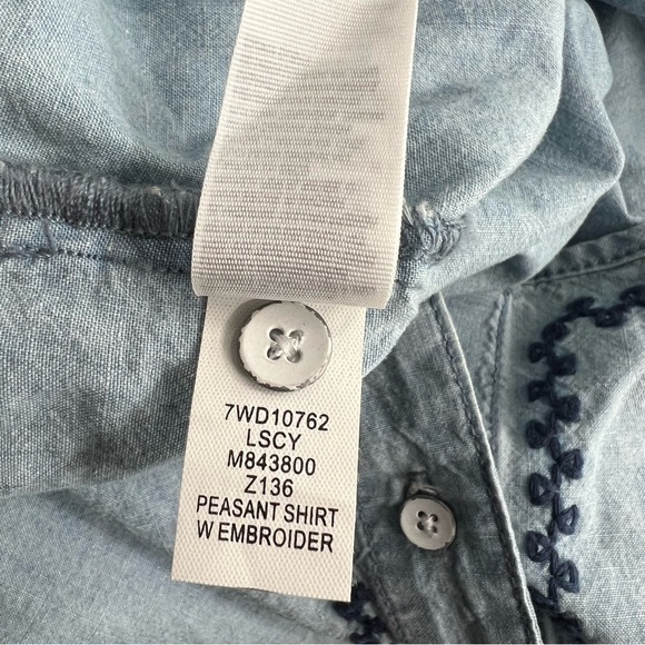 Lucky Brand Embroidered Chambray Button Down Top Size L - Picture 14 of 14